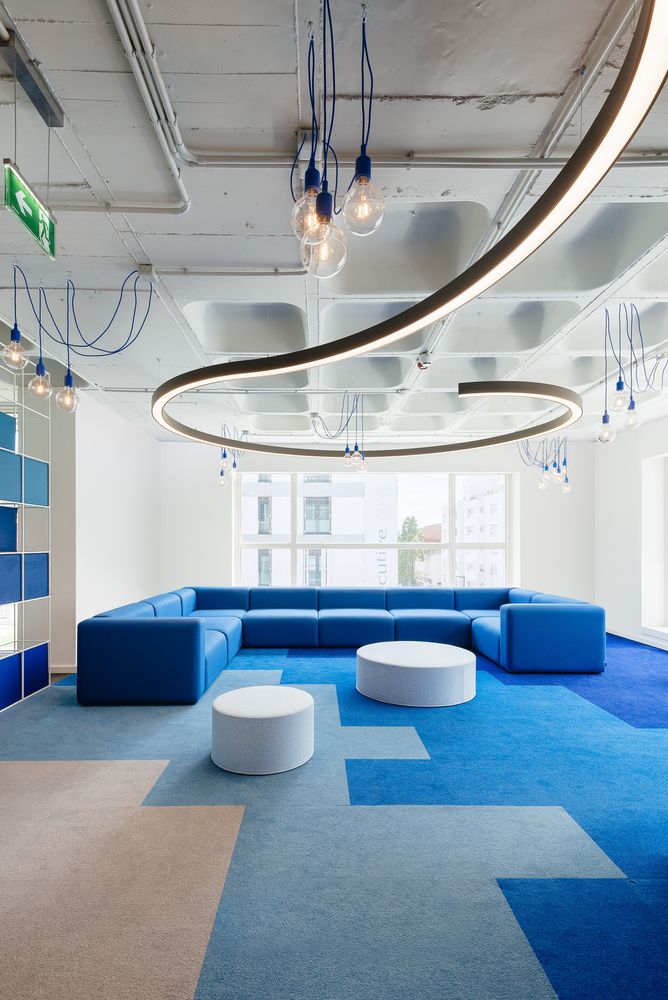 Professional Office Flooring Installation in Abu Dhabi