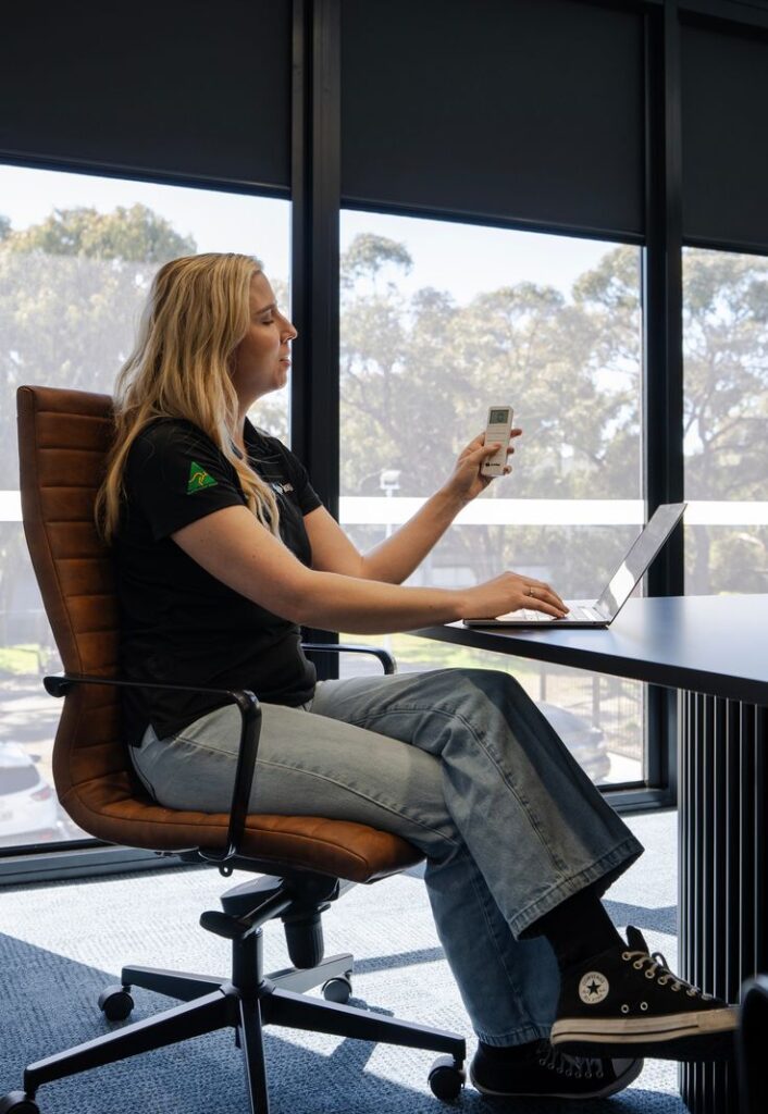 office blinds control privacy